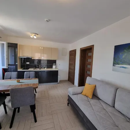 Bonbon 2 Biograd Na Moru