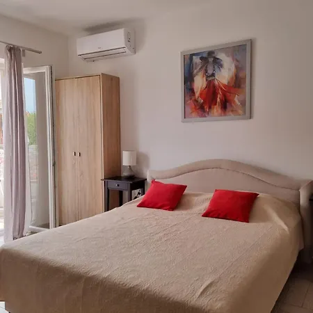 Bonbon 2 * Biograd Na Moru