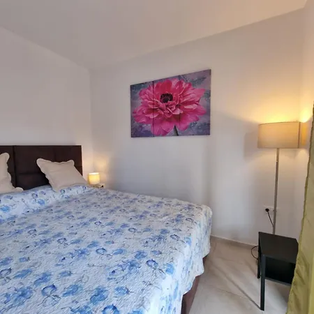 Bonbon 2 * Biograd Na Moru