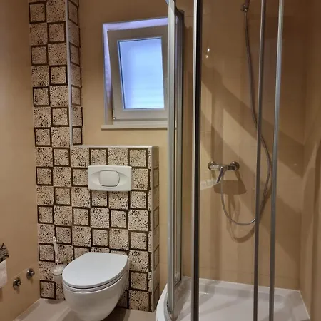 Bonbon 2 * Biograd Na Moru