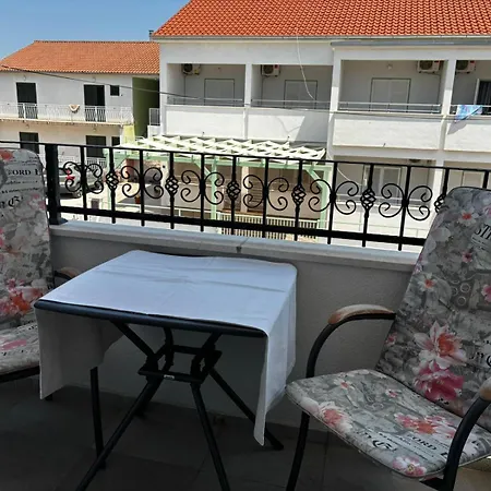 Bonbon 2 Apartment Biograd Na Moru