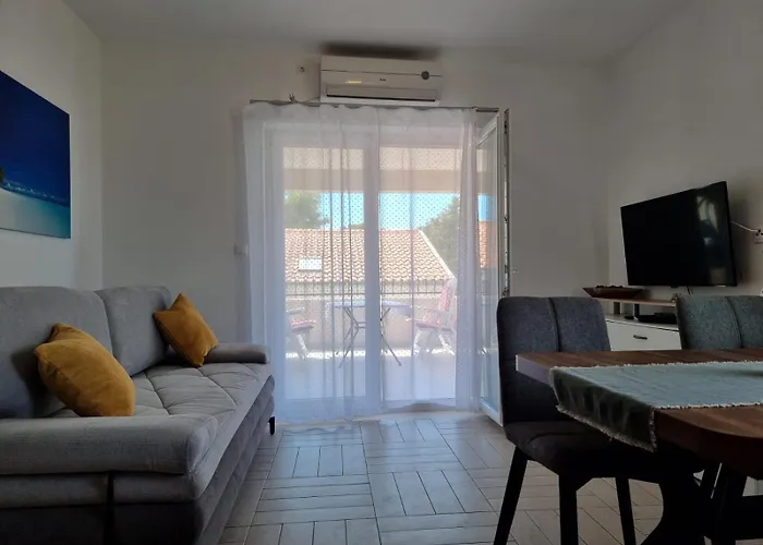 Apartman Bonbon 2 *