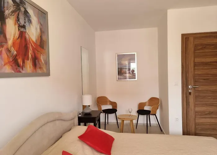 Bonbon 2 * ביוגראד נה מורו