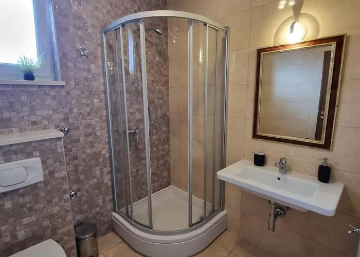 Bonbon 2 דירה ביוגראד נה מורו