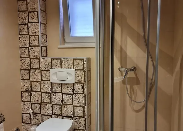 Bonbon 2 * ביוגראד נה מורו