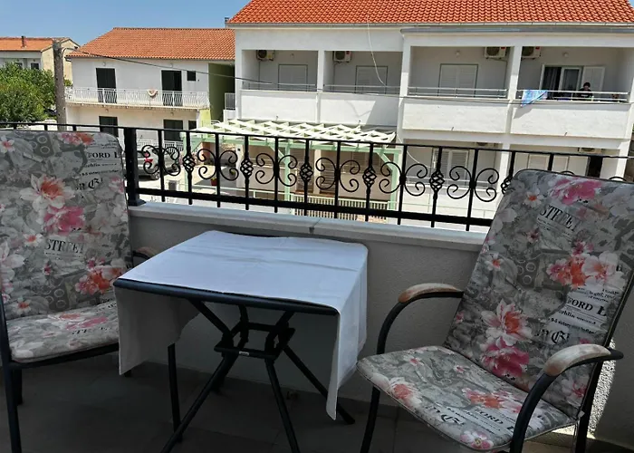 Bonbon 2 דירה ביוגראד נה מורו