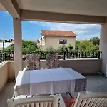 Bonbon 2 * Biograd Na Moru