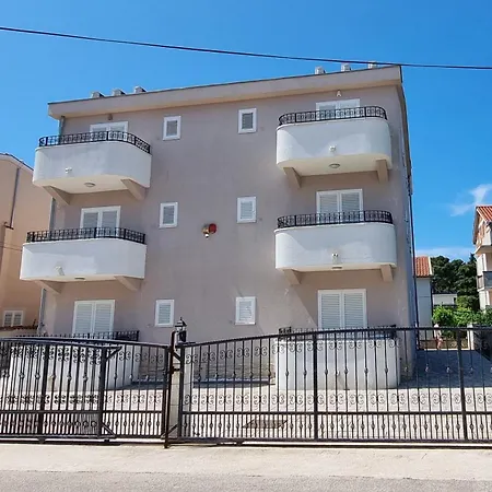 Bonbon 2 Apartment