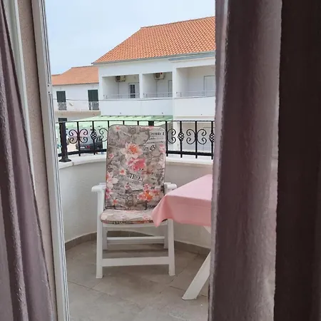Apartment Bonbon 2 *