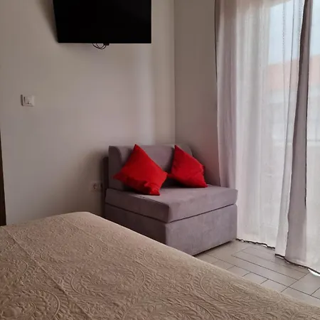 Apartment Bonbon 2