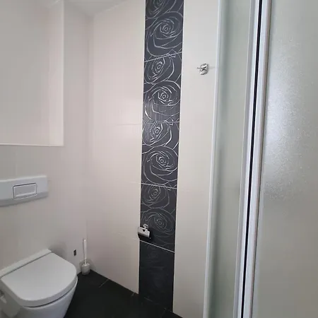 Apartment Bonbon 2