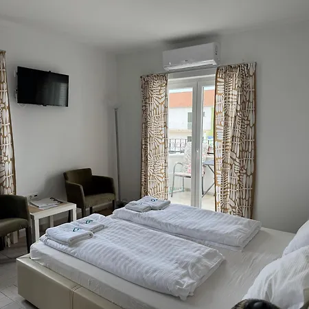 Bonbon 2 * Biograd Na Moru